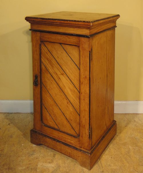 ARTS CRAFTS AESTHETIC ASH BEDSIDE CUPBOARD - ADDITIONAL PHOTO 2