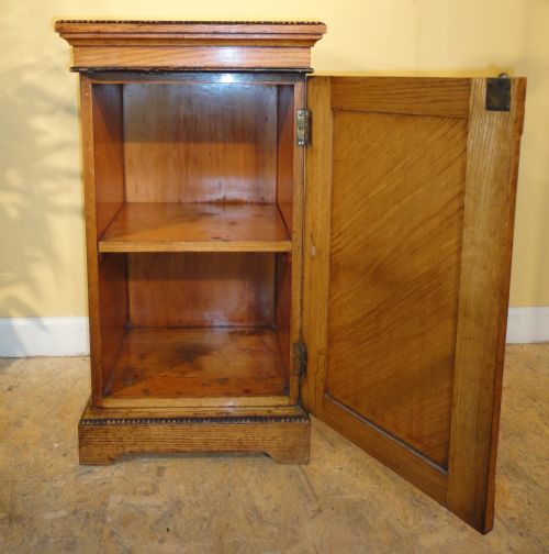 ARTS CRAFTS AESTHETIC ASH BEDSIDE CUPBOARD - ADDITIONAL PHOTO 9