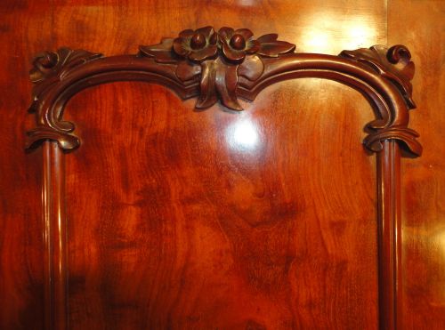VICTORIAN MAHOGANY THREE DOOR FITTED WARDROBE - ADDITIONAL PHOTO 5