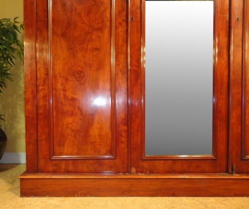 VICTORIAN MAHOGANY THREE DOOR FITTED WARDROBE - ADDITIONAL PHOTO 6