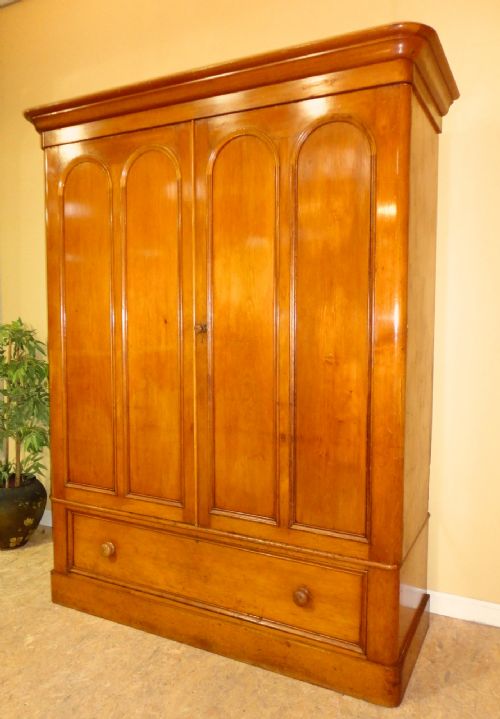 VICTORIAN ORIGINAL PINE FITTED WARDROBE - ADDITIONAL PHOTO 1