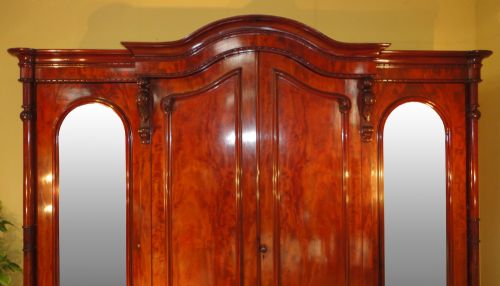VICTORIAN MAHOGANY FOUR DOOR BREAKFRONT WARDROBE - ADDITIONAL PHOTO 3
