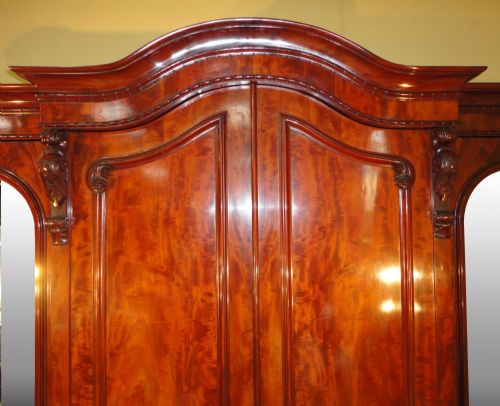 VICTORIAN MAHOGANY FOUR DOOR BREAKFRONT WARDROBE - ADDITIONAL PHOTO 8