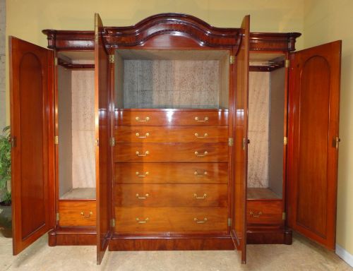 VICTORIAN MAHOGANY FOUR DOOR BREAKFRONT WARDROBE - ADDITIONAL PHOTO 12