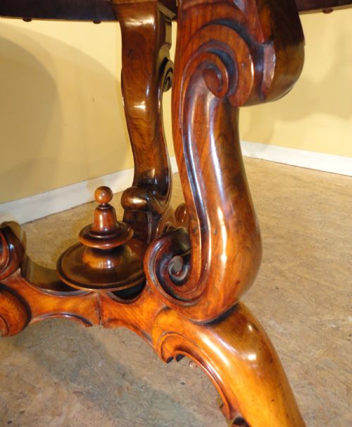 VICTORIAN BURR WALNUT CIRCULAR CENTRE TABLE - ADDITIONAL PHOTO 6