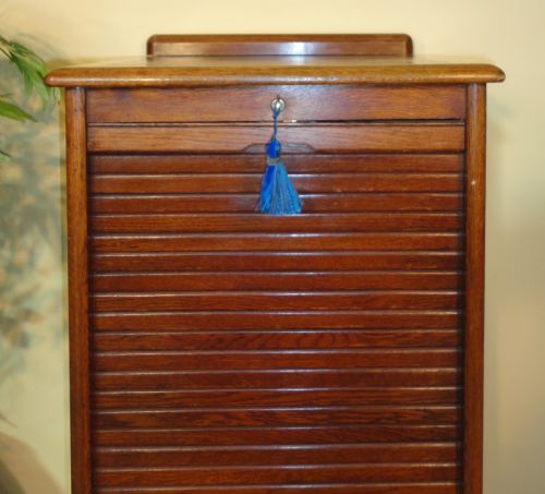TAMBOUR FRONTED OAK FILING CABINET C1930S - ADDITIONAL PHOTO 4