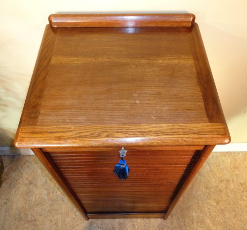 TAMBOUR FRONTED OAK FILING CABINET C1930S - ADDITIONAL PHOTO 6