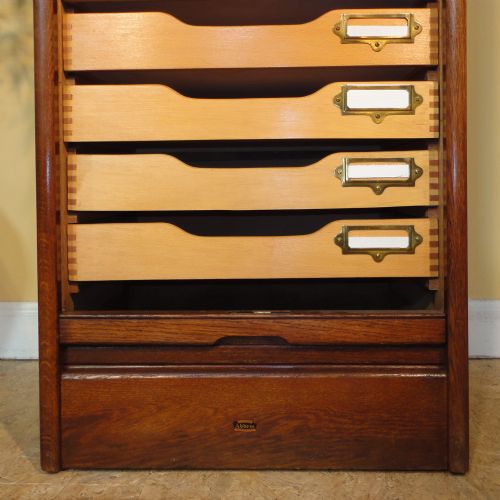 TAMBOUR FRONTED OAK FILING CABINET C1930S - ADDITIONAL PHOTO 8