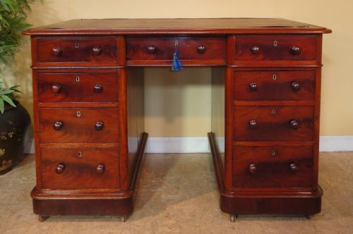 ANTIQUE VICTORIAN MAHOGANY 4FT PEDESTAL DESK - ADDITIONAL PHOTO 1