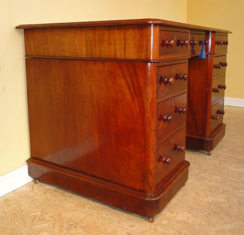 ANTIQUE VICTORIAN MAHOGANY 4FT PEDESTAL DESK - ADDITIONAL PHOTO 11