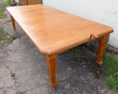 10FT ANTIQUE ARTS CRAFTS OAK EXTENDING DINING TABLE TO SEAT 12 PEOPLE - ADDITIONAL PHOTO 3