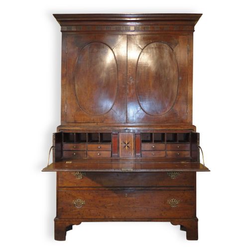 georgian oak housekeepers secrtaire cupboardpress - CATEGORY: ANTIQUE BUREAU - DATED GEORGIAN