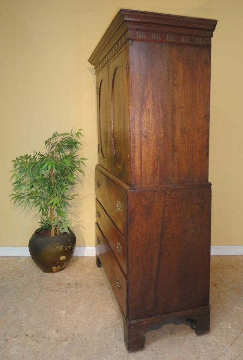 GEORGIAN OAK HOUSEKEEPERS SECRTAIRE CUPBOARDPRESS - ADDITIONAL PHOTO 14