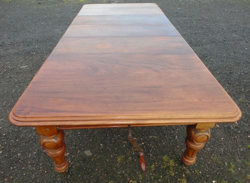 9FT 7 ANTIQUE VICTORIAN FLAME MAHOGANY EXTENDING DINING TABLE - ADDITIONAL PHOTO 3