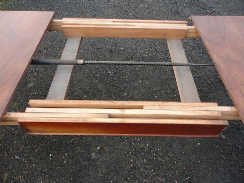 9FT 7 ANTIQUE VICTORIAN FLAME MAHOGANY EXTENDING DINING TABLE - ADDITIONAL PHOTO 9