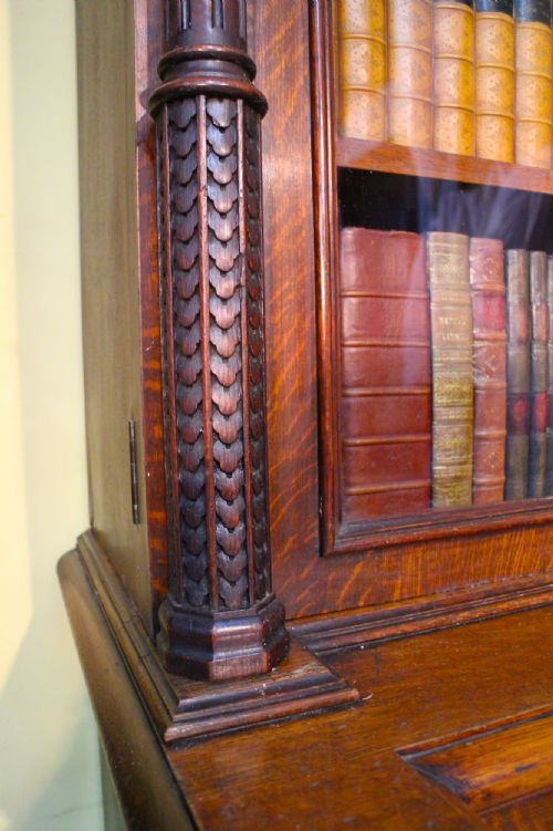 ANTIQUE VICTORIAN OAK LIBRARY BOOKCASE - ADDITIONAL PHOTO 8