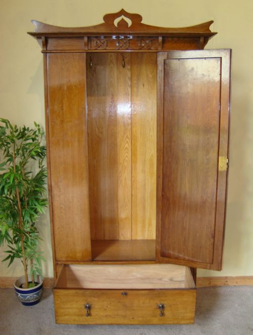 ARTS CRAFTS SCOTTISH OAK BEDROOM SUITE - ADDITIONAL PHOTO 6