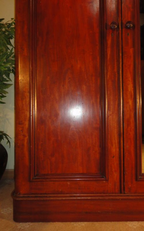 VICTORIAN MAHOGANY FITTED TRIPLE WARDROBE - ADDITIONAL PHOTO 7