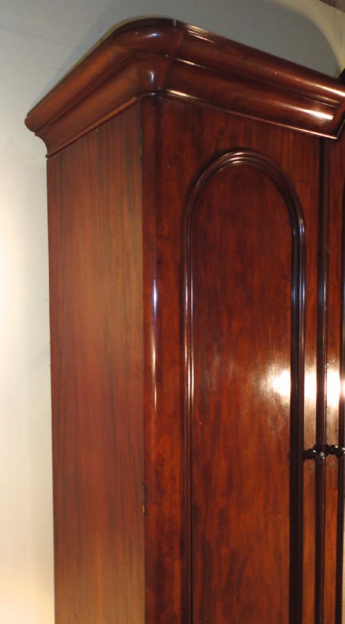 VICTORIAN MAHOGANY FITTED TRIPLE WARDROBE - ADDITIONAL PHOTO 12