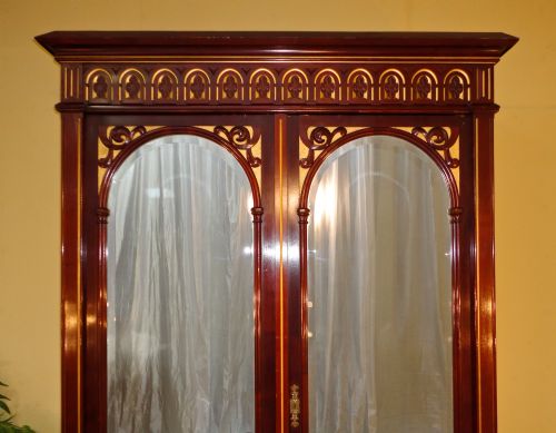 VICTORIAN GOTHIC MAHOGANY GILT WARDROBE - ADDITIONAL PHOTO 3