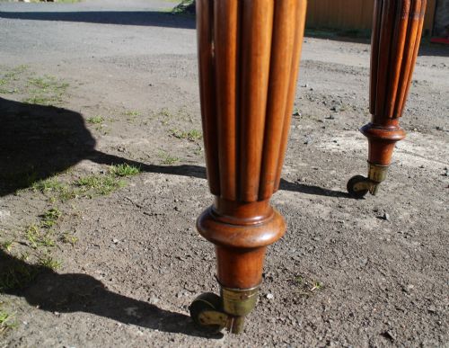 A WILLIAM IV GONCALO ALVES CIRCULAR EXTENDING DINING TABLE GILLOWS 8FT10 - ADDITIONAL PHOTO 8