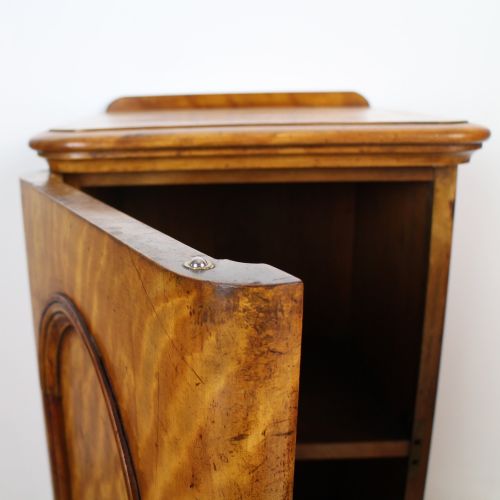 PAIR OF VICTORIAN SATIN WALNUT BEDSIDE CABINETS - ADDITIONAL PHOTO 14