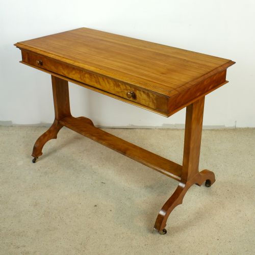 VICTORIAN SATIN WALNUT LIBRARY TABLE BY WYLIE LOCHHEAD - ADDITIONAL PHOTO 2