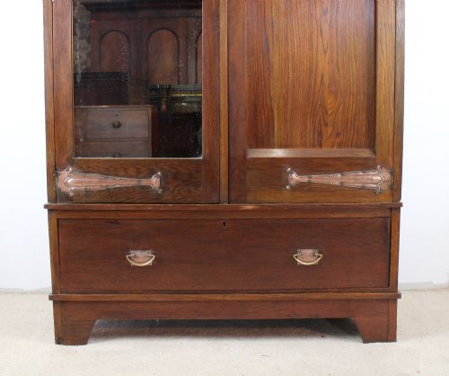 ARTS CRAFTS OAK WARDROBE BY MAPLE CO - ADDITIONAL PHOTO 3