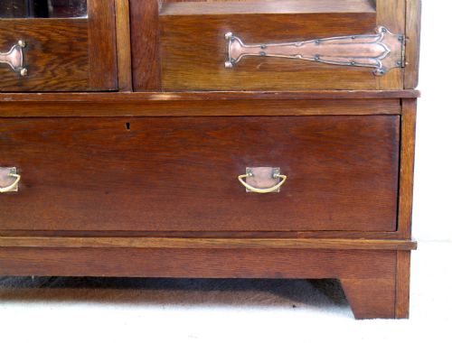ARTS CRAFTS OAK WARDROBE BY MAPLE CO - ADDITIONAL PHOTO 6