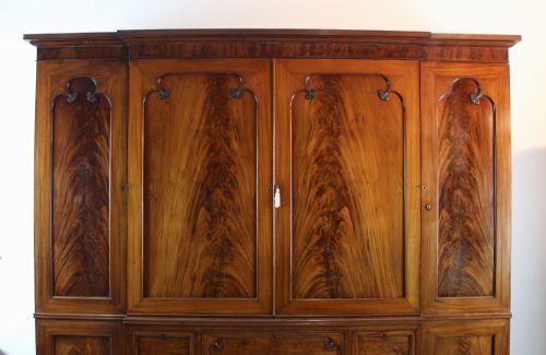 GEORGE III MAHOGANY BREAKFRONT SECRETAIRE LINEN PRESS WARDROBE - ADDITIONAL PHOTO 3