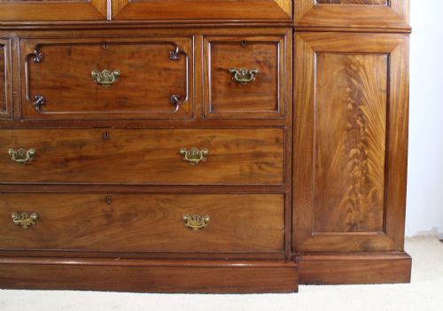 GEORGE III MAHOGANY BREAKFRONT SECRETAIRE LINEN PRESS WARDROBE - ADDITIONAL PHOTO 8