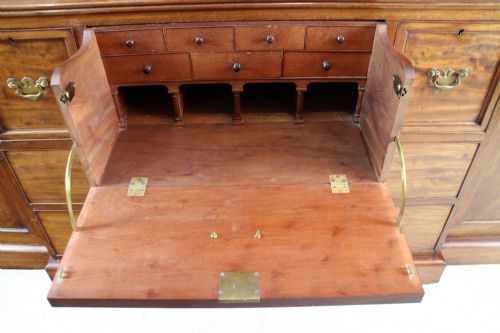 GEORGE III MAHOGANY BREAKFRONT SECRETAIRE LINEN PRESS WARDROBE - ADDITIONAL PHOTO 10
