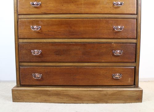 VICTORIAN OAK WELLINGTON STYLE COLLECTORS CHEST - ADDITIONAL PHOTO 4