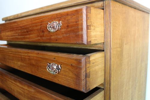 VICTORIAN OAK WELLINGTON STYLE COLLECTORS CHEST - ADDITIONAL PHOTO 9