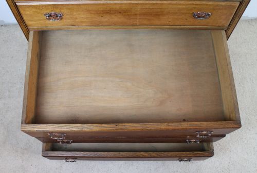 VICTORIAN OAK WELLINGTON STYLE COLLECTORS CHEST - ADDITIONAL PHOTO 10