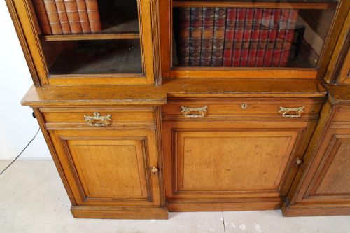LARGE VICTORIAN OAK DOUBLE BREAKFRONT BOOKCASE MORISON CO 103 WIDE - ADDITIONAL PHOTO 8