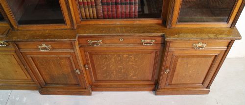 LARGE VICTORIAN OAK DOUBLE BREAKFRONT BOOKCASE MORISON CO 103 WIDE - ADDITIONAL PHOTO 9
