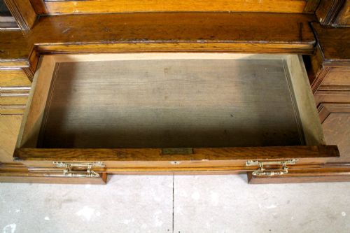 LARGE VICTORIAN OAK DOUBLE BREAKFRONT BOOKCASE MORISON CO 103 WIDE - ADDITIONAL PHOTO 12