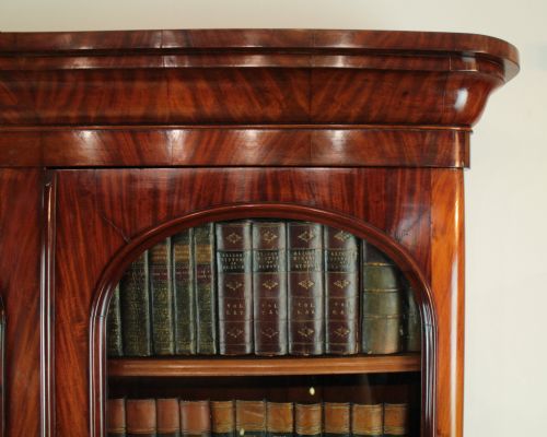 ANTIQUE VICTORIAN MAHOGANY TWO DOOR BOOKCASE - ADDITIONAL PHOTO 6