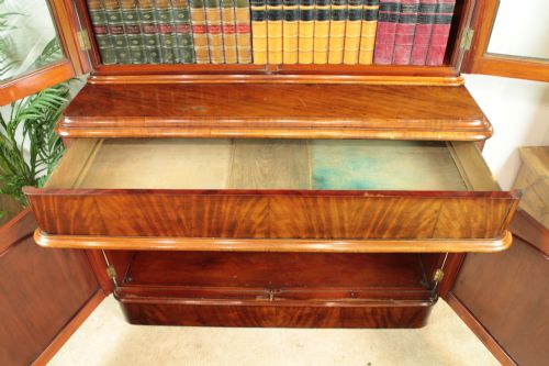 ANTIQUE VICTORIAN MAHOGANY TWO DOOR BOOKCASE - ADDITIONAL PHOTO 11