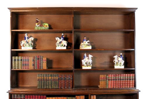 EARLY 20TH CENTURY OAK OPEN BOOKCASE - ADDITIONAL PHOTO 2