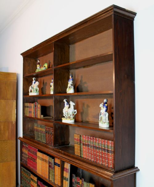 EARLY 20TH CENTURY OAK OPEN BOOKCASE - ADDITIONAL PHOTO 9