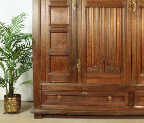 ARTS CRAFTS GILLOWSPUGIN OAK WARDROBE PRESS 8FT WIDE X 8FT HIGH - ADDITIONAL PHOTO 6