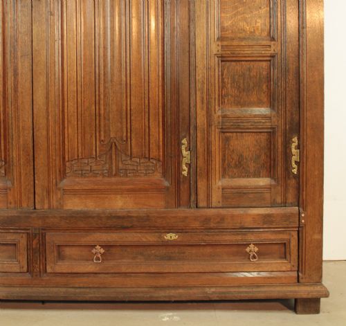 ARTS CRAFTS GILLOWSPUGIN OAK WARDROBE PRESS 8FT WIDE X 8FT HIGH - ADDITIONAL PHOTO 7