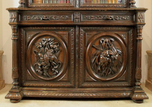 ANTIQUE VICTORIAN CARVED OAK COUNTRYSPORTING BOOKCASE - ADDITIONAL PHOTO 4