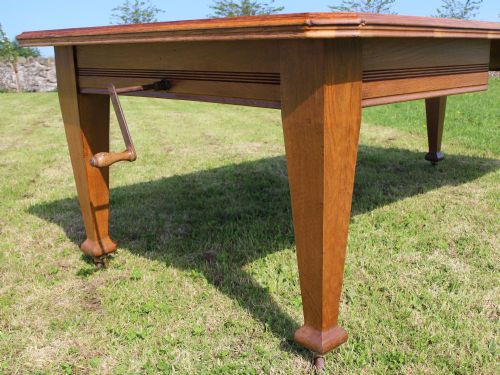 ARTS CRAFTS OAK EXTENDING DINING TABLE 8FTSEATS 10 - ADDITIONAL PHOTO 3
