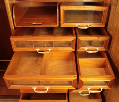 SUPER GILLOWS CARVED WALNUT BEDROOM SUITE - ADDITIONAL PHOTO 9