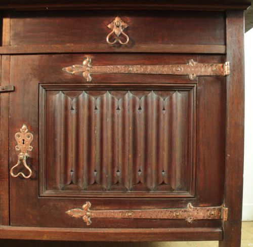 LIBERTY STYLE ARTS CRAFTS OAK SIDEBOARD - ADDITIONAL PHOTO 4