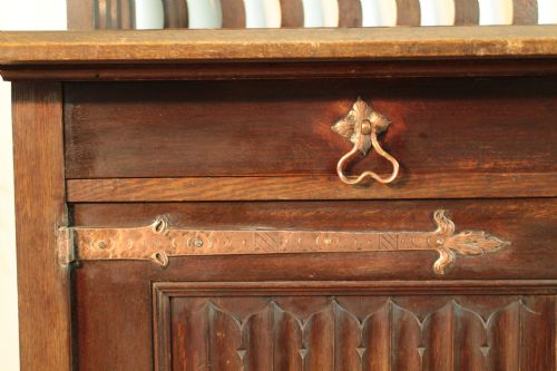 LIBERTY STYLE ARTS CRAFTS OAK SIDEBOARD - ADDITIONAL PHOTO 5