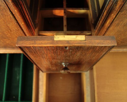 ARTS CRAFTS OAK HEALS SIDEBOARD - ADDITIONAL PHOTO 11